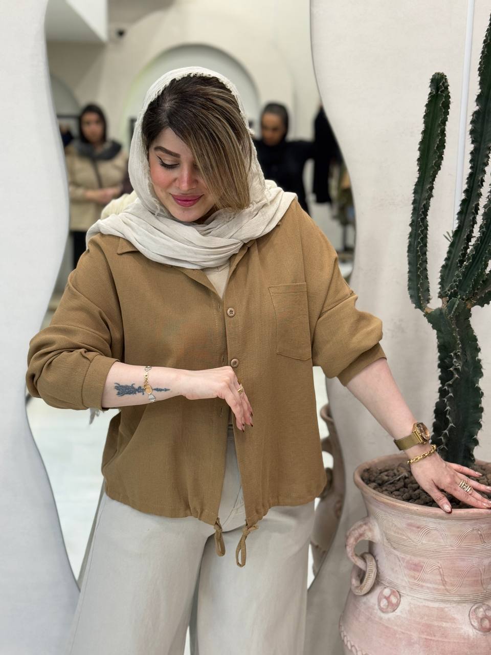 شومیزکنفی آرمانا